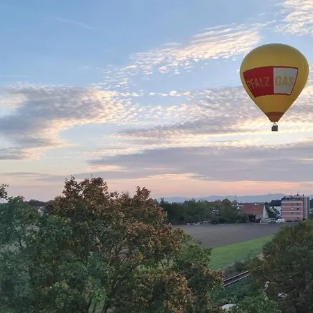Mit Grandiosem Ausblick Fuer Bis Zu 4 Personen *